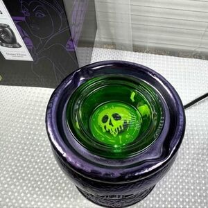 Scentsy Disney Villains Purple and Green Skull Wax Warmer